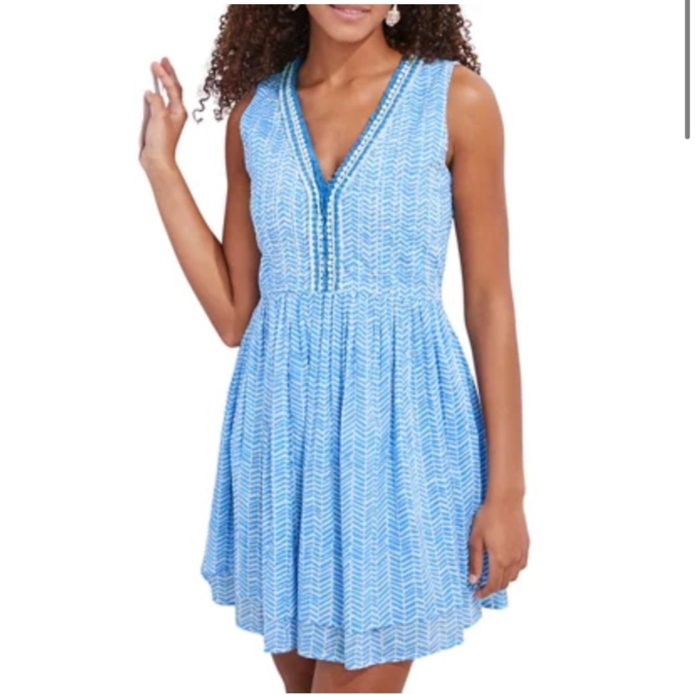 Vineyard Vines Blue & White Chevron Print Casual Dress